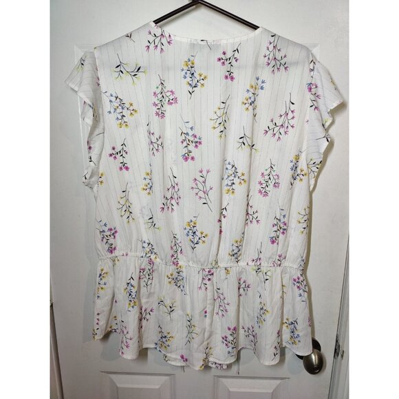 Sweet Rain Ivory Floral V-Neck Flutter-Sleeve Blouse Top 2X NWOT - Picture 6 of 7